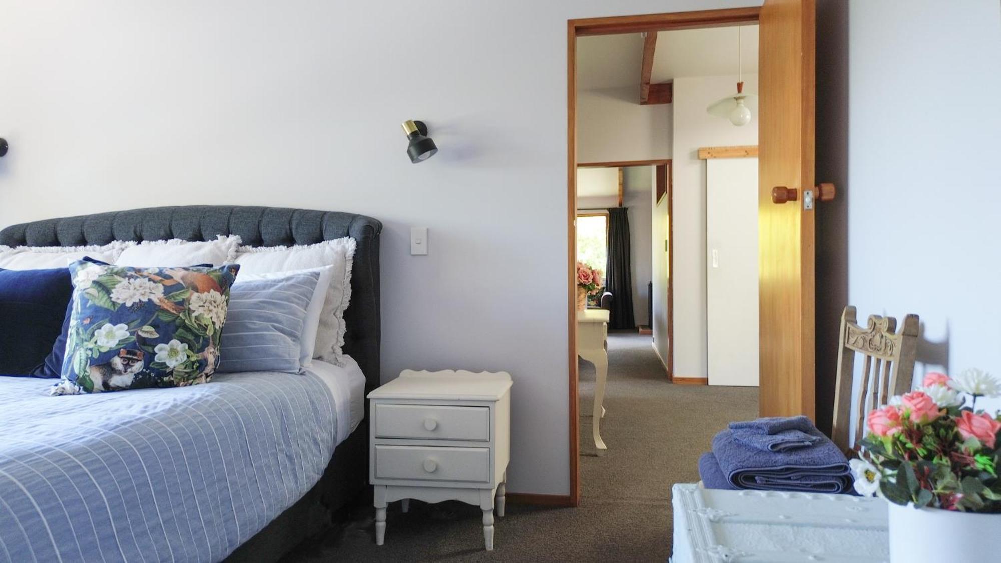Large, Comfy, Stylish Apartment Havelock North Exterior foto